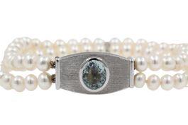 Perlen Armband 18K Weissgold mit einem Aquamarin *S1727
