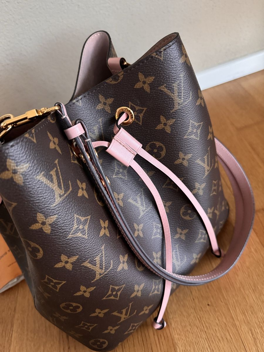 Louis Vuitton Borse da donna: Louis Vuitton NéoNoé – Nuovo (secondo la descrizione) da Luzern venduto da raquel.m 1