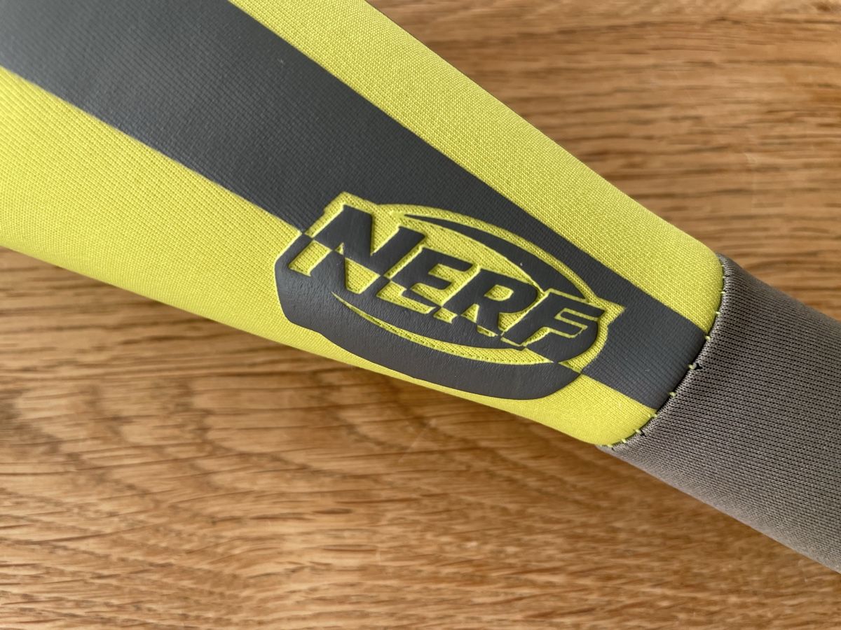 Nerf Spielzeuge: Nerf Softball-Schläger inkl. Softball – Gebraucht aus Zürich von piervier4 2