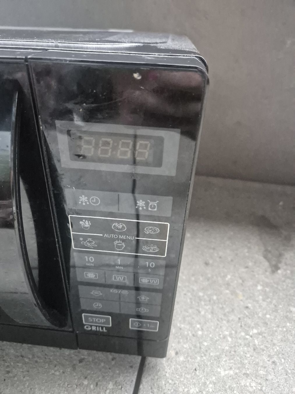 Sharp Forni: Sharp Microwave  – Usato da Basel venduto da and_zvv7 4