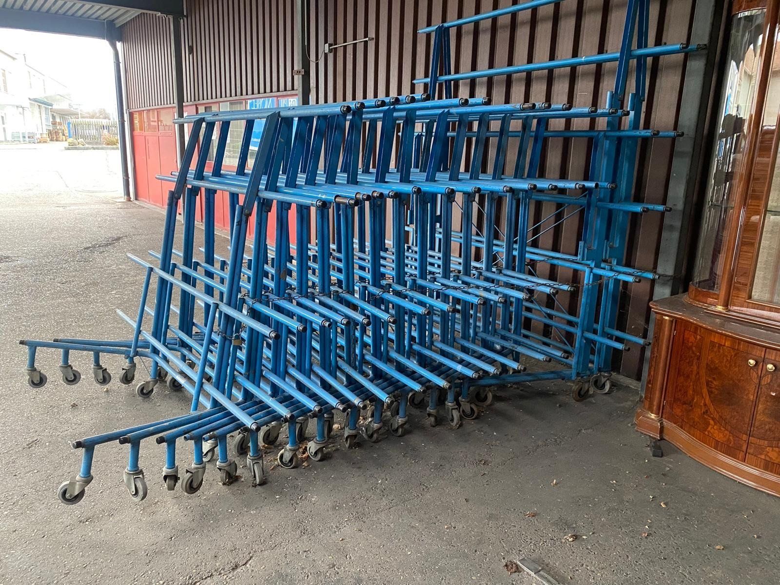 Divani: Polstergruppen Wagen ,diverse – Usato da Ettingen venduto da inf_vhc7 1