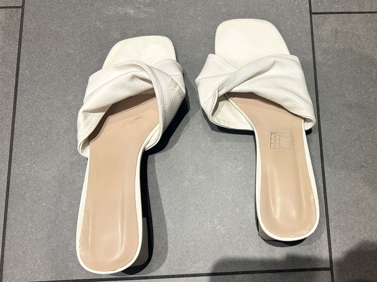 Damenschuhe: Sommerschuhe mit Blockabsatz weiss – Gebraucht aus Zürich von mic_mmk2 1