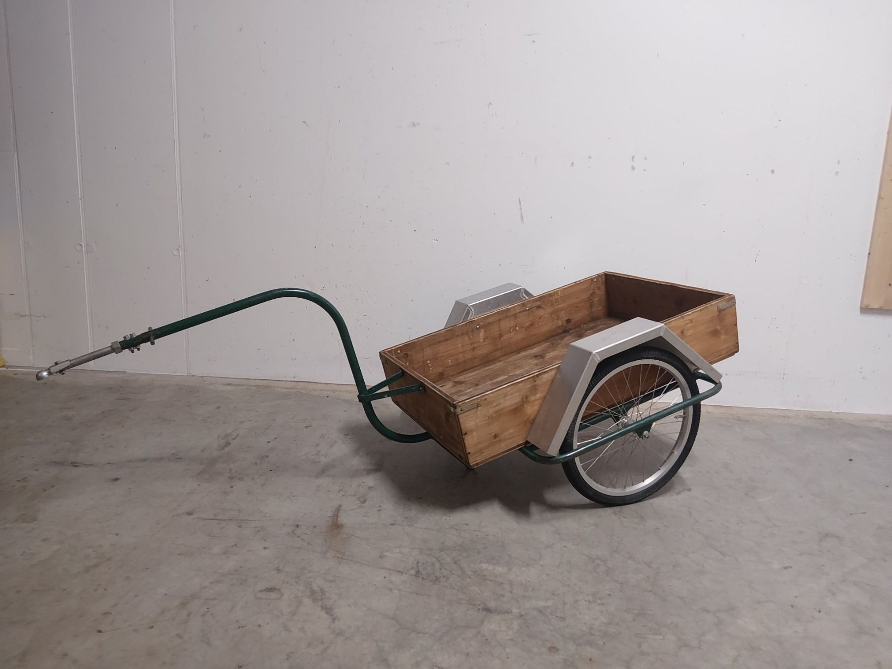 Remorques: Fahrrad oder Mopedanhänger – D'occasion à Nendeln par Andreaas 1