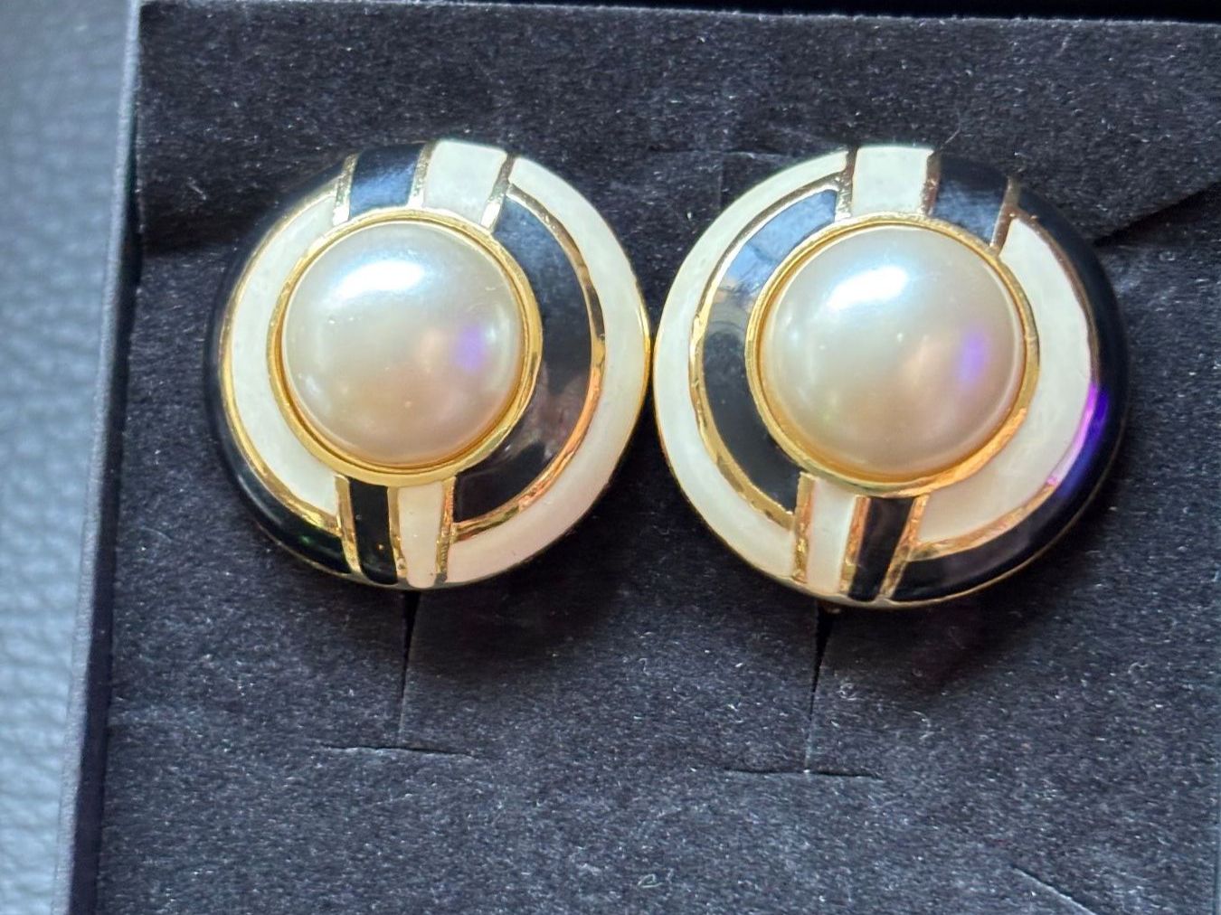 Orecchini pendenti & Orecchini a lobo: Boucles d'oreilles à clip vintage ORENA – Usato da Peseux venduto da CharmeCommerce 1