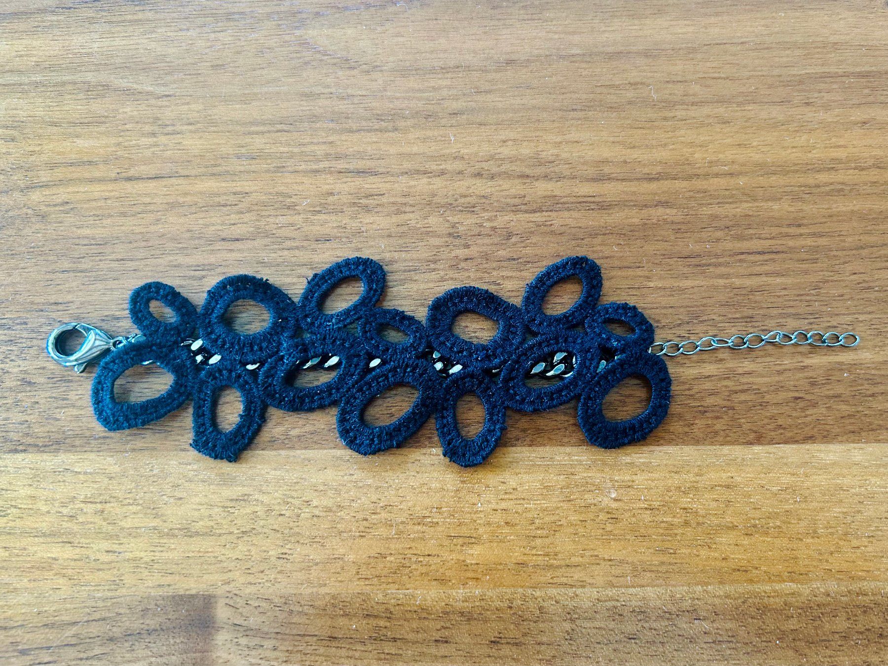 Bracciali & Braccialetti: Armband (schwarz) – Nuovo (secondo la descrizione) da Dietlikon venduto da Mankai