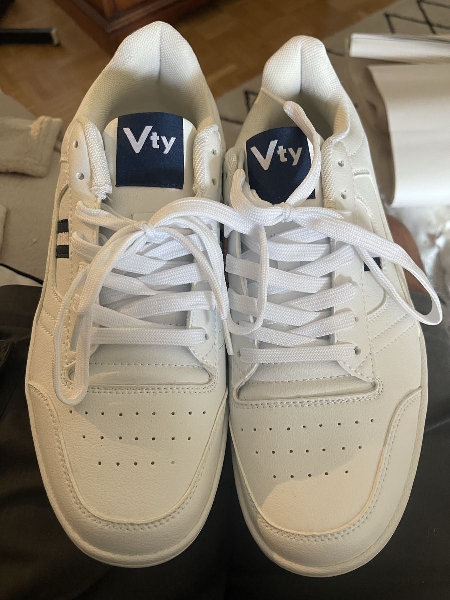 Scarpe da uomo: Baskets Vty blanches taille 43 EUR Neuves – Nuovo (secondo la descrizione) da Versoix venduto da MTCGN