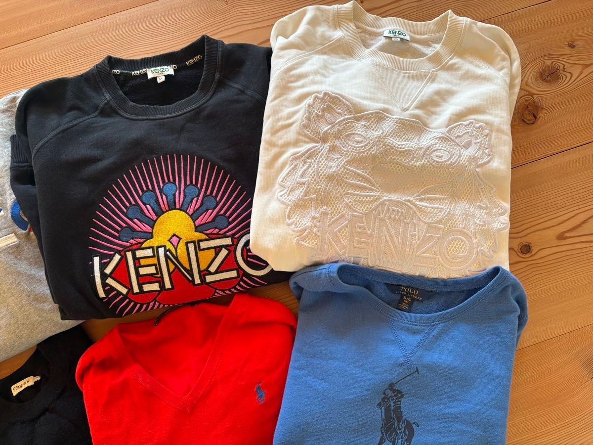 Kenzo Lotti di vestiti: 7 Design Pullovers s/M – Usato da Zuoz venduto da stumholm