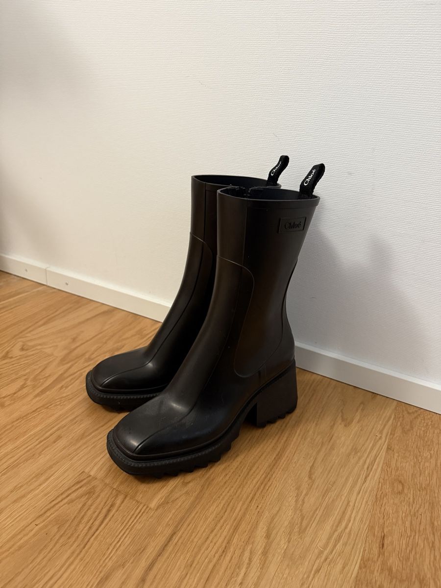 Chloé Scarpe da donna: CHLOÉ "Betty" Rain Boot - Size 40 – Nuovo (secondo la descrizione) da Horgen venduto da Kbb_3 3