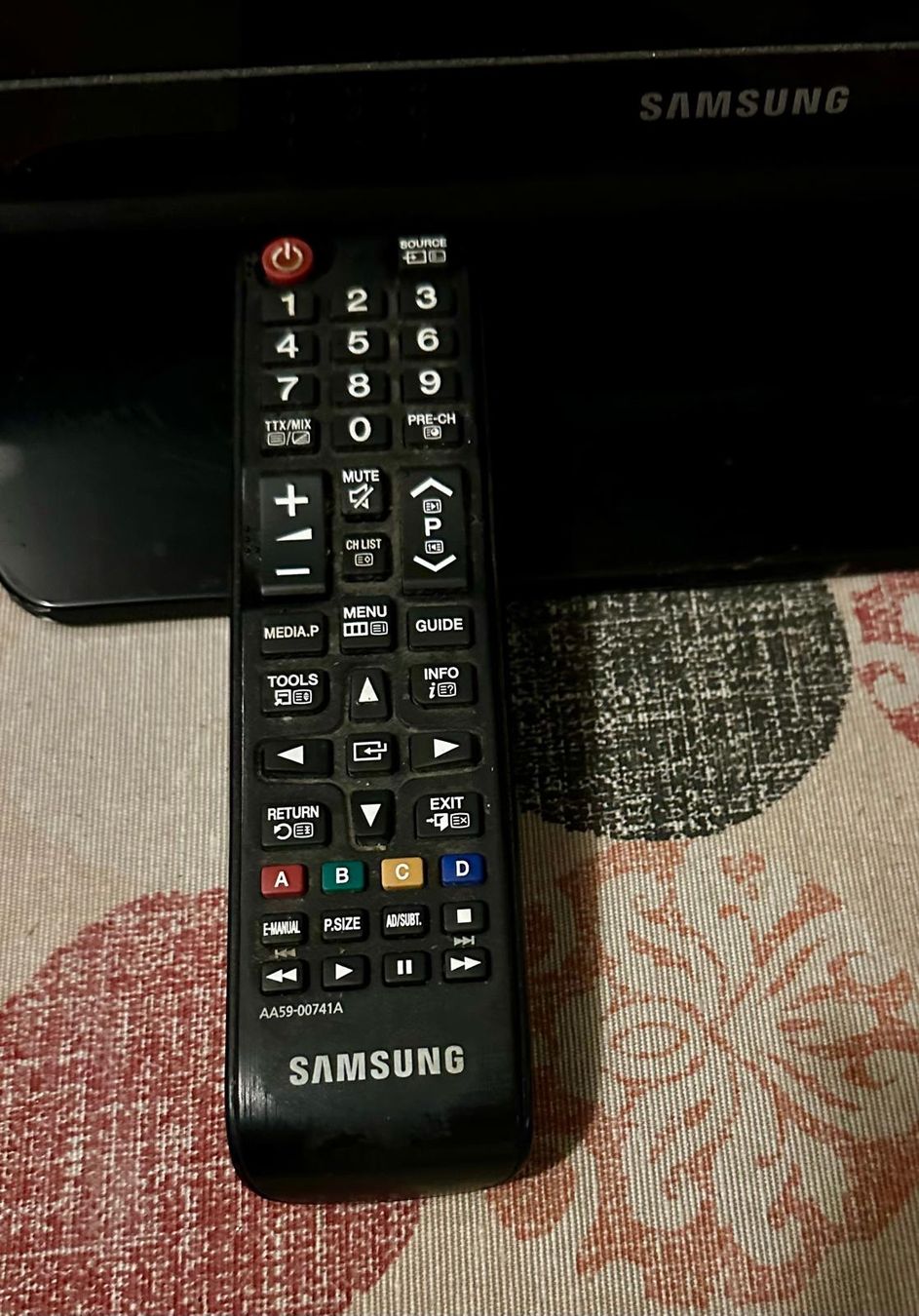 Samsung Televisori: Televisore Samsung LED 32 pollici - Ottimo Affare! – Usato da Versoix venduto da Russo35 3