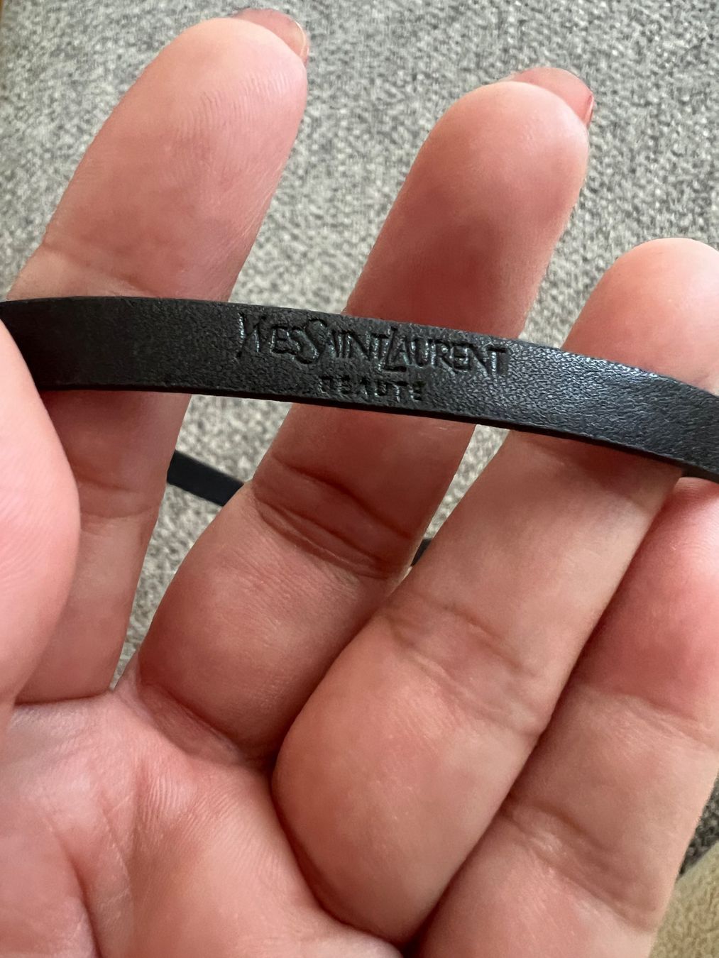 Saint Laurent Colliers: YSL Choker Halsband schwarz – D'occasion à Uznach par Ya_x7x6 2