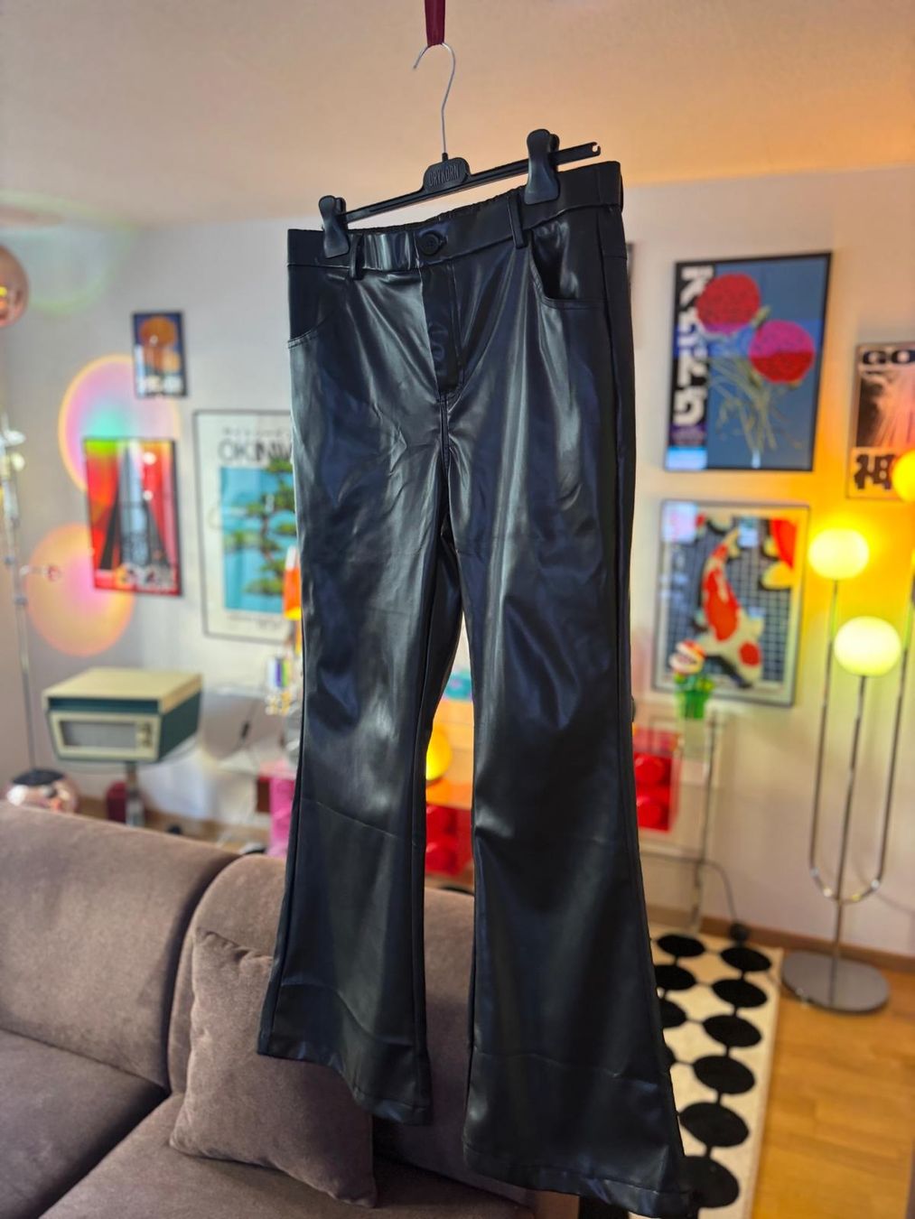 Pantaloni: Pantalon similicuir – Usato da Vevey venduto da LaFripdesChris