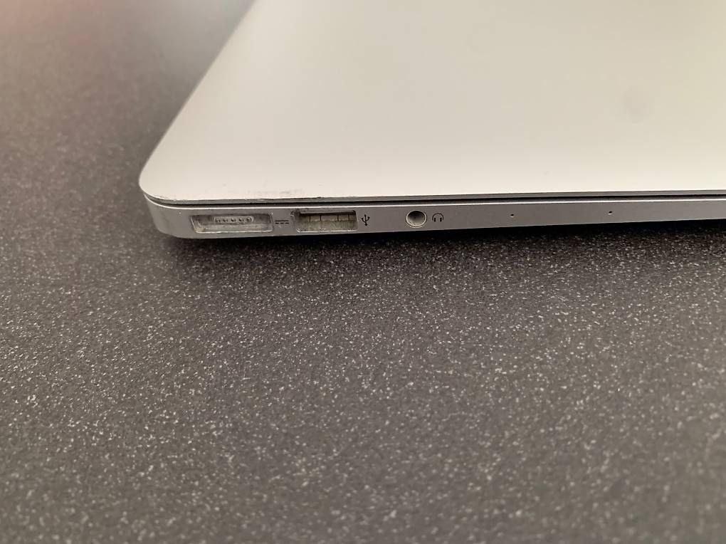 Notebook: MacBook Air 13.3", 2017 – Usato da Cugnasco venduto da sal_8sf7 3