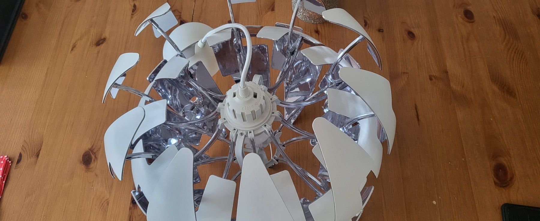 Lampade: Lampe Ikea blanc/ argent – Usato da Granges-Paccot venduto da Cecile76 2