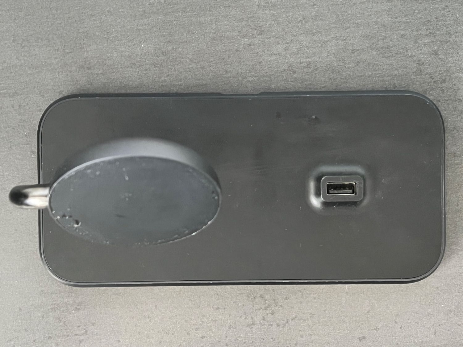 Caricabatterie: Station de charge multiple, Zens, 4 connecteurs - 20W, noir – Usato da Chavornay venduto da HDesH 1