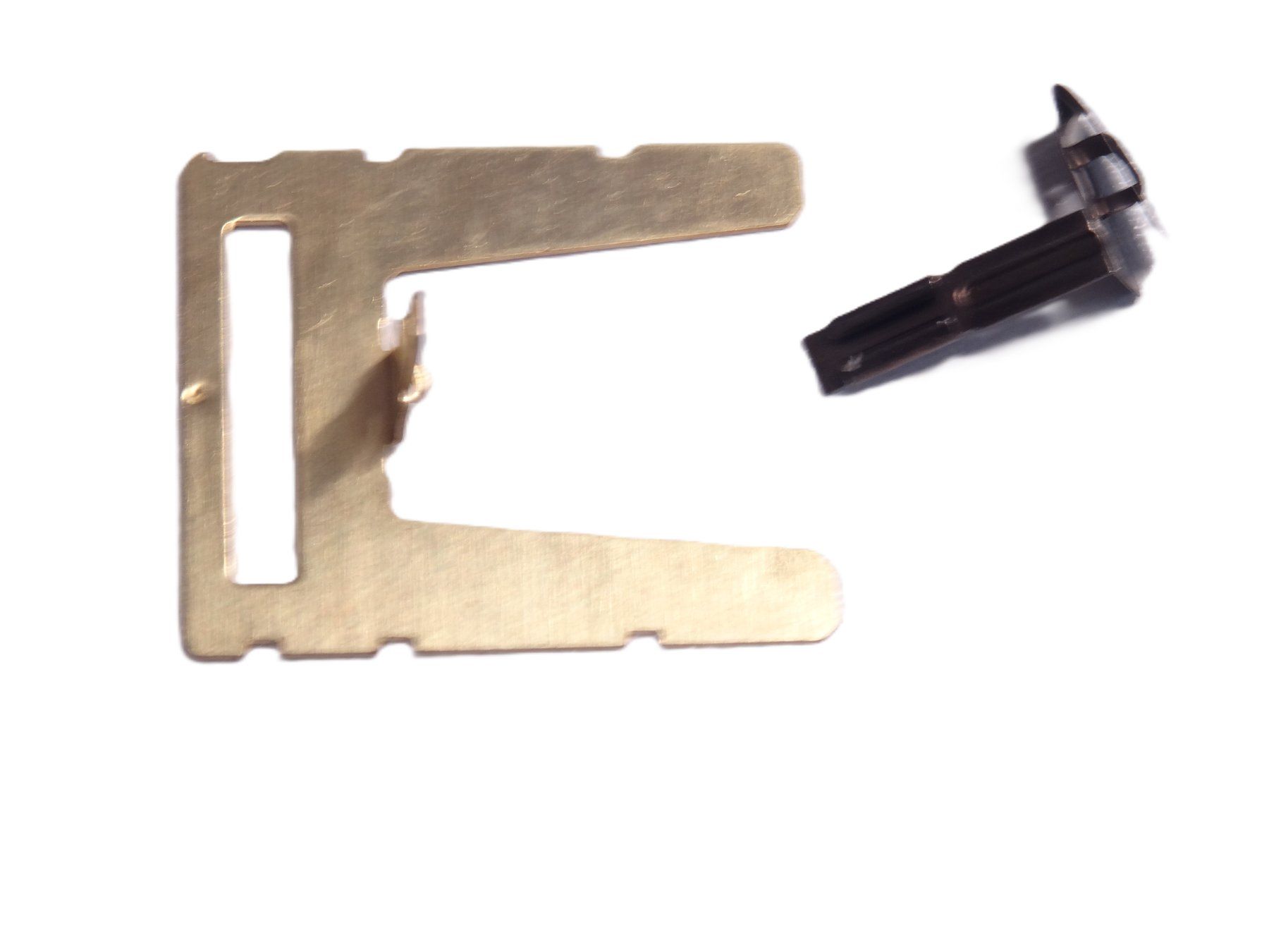 Märklin Modellini di ferrovie: Märklin H0 Kontaktblech mit Stecker – Nuovo (secondo la descrizione) da Hochdorf venduto da Teger02 2