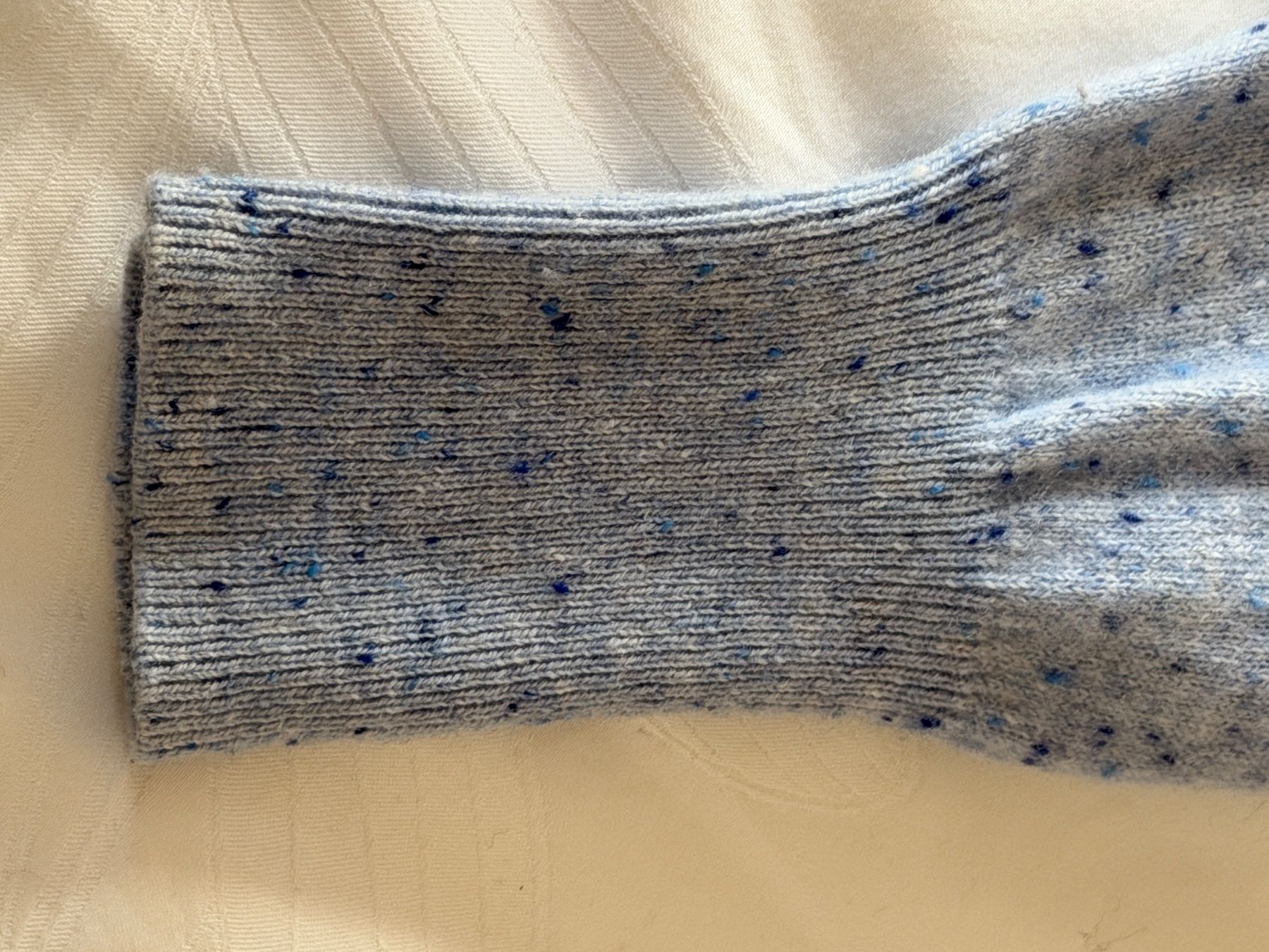 Maglioni & Felpe: Weicher Kaschmirpullover Strumpf-Pullover – Grau-Blau (Gr M) – Usato da Zollikon venduto da sha_lyq7 4