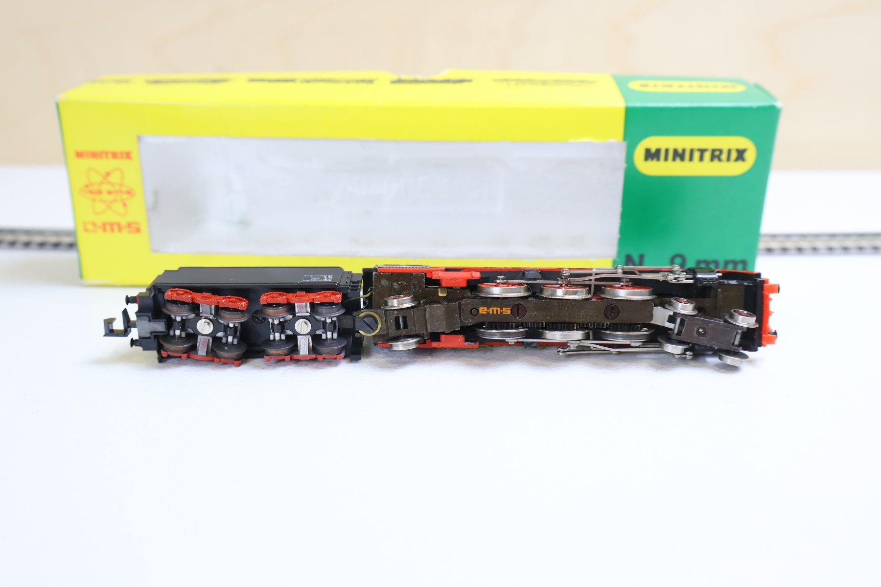 Trix Modellini di ferrovie: Minitrix EMS BR 01 grosse Dampflok 2100 - Spur N – Usato da Winterthur venduto da Monstera 6