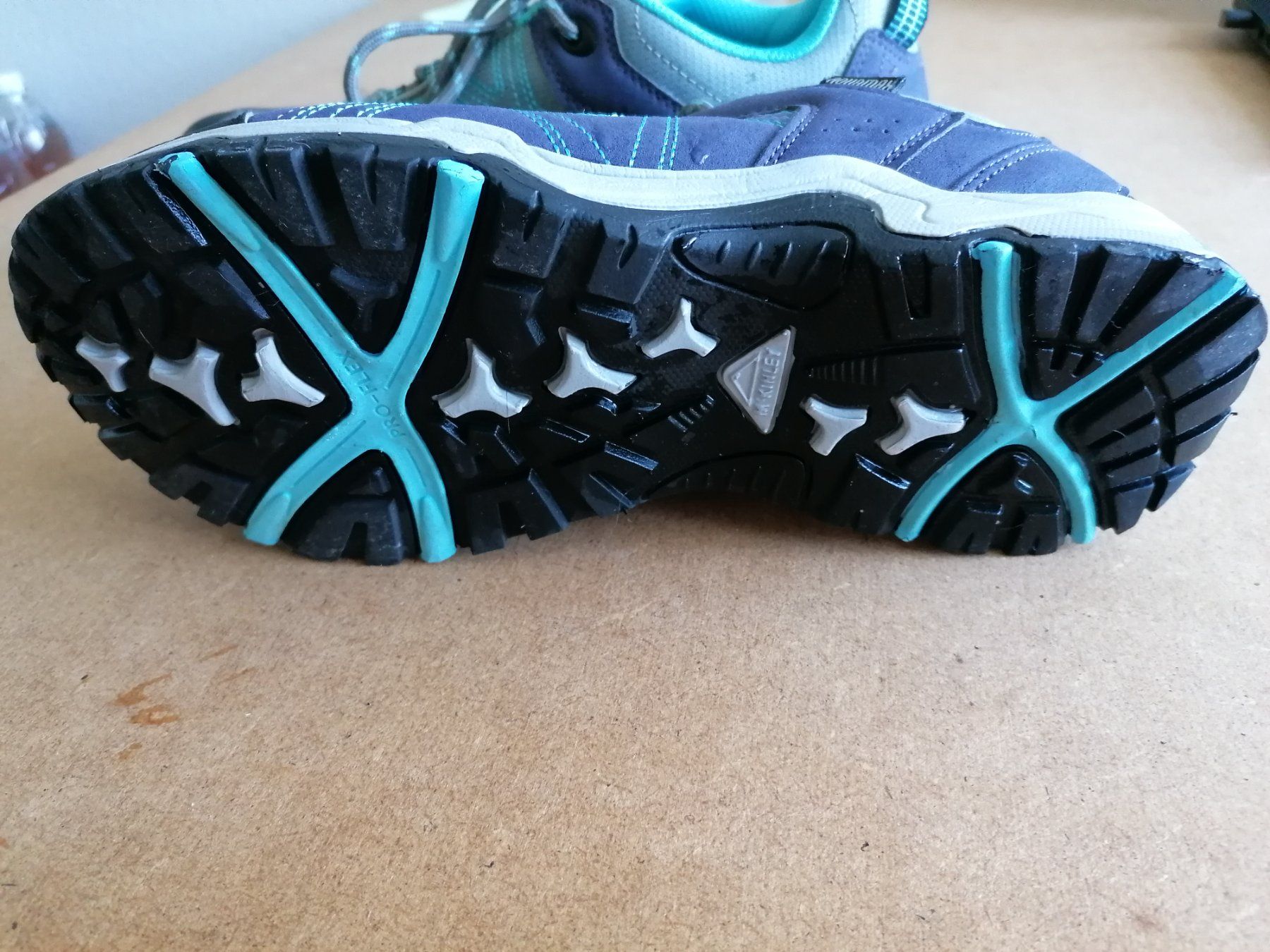 Chaussures femmes: Turnschuhe Gr 40 – D'occasion à Kappel SO par anm_c255 2
