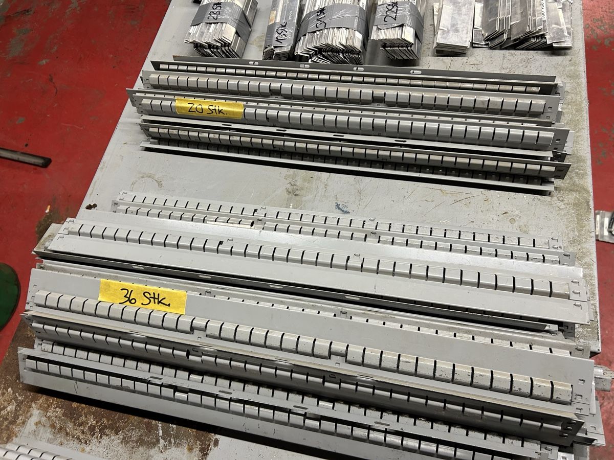 Lista Schränke: 2x Lista Schubladenstock mit Einteilung – Gebraucht aus Oberriet SG von ProCircuit 7