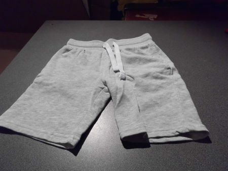 Shorts Grösse 110, H&M, grau