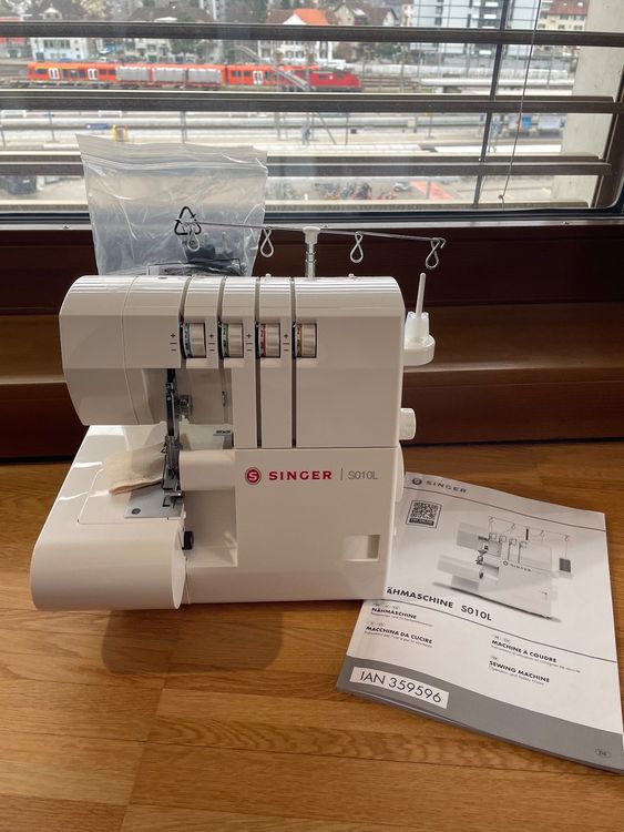 Singer Overlock Nähmaschine S010L Acheter sur Ricardo
