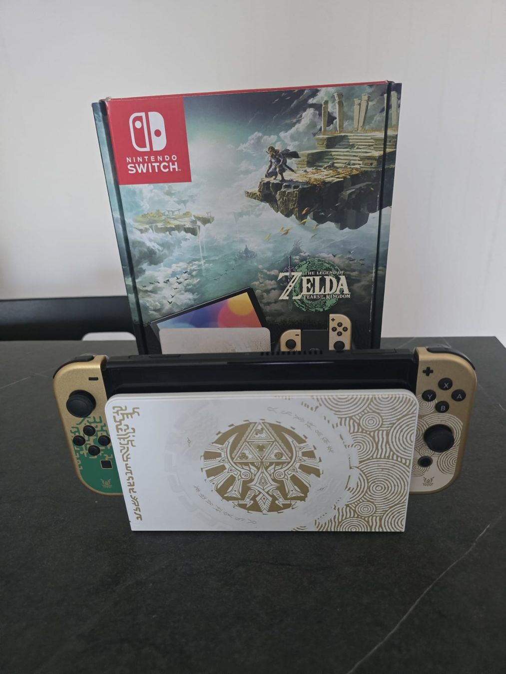 Nintendo Konsolen: Nintendo Switch OLED Zelda Edition – Gebraucht aus Krauchthal von ws2_kyn8 2