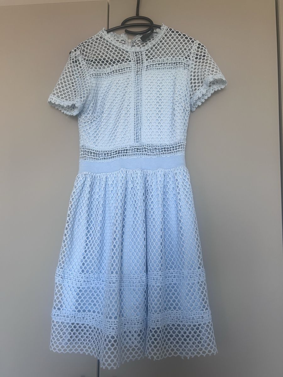 Vestiti: Kleid AX Paris hellblau Spitze Grösse 36- 38 – Usato da St. Gallen venduto da jojan 2