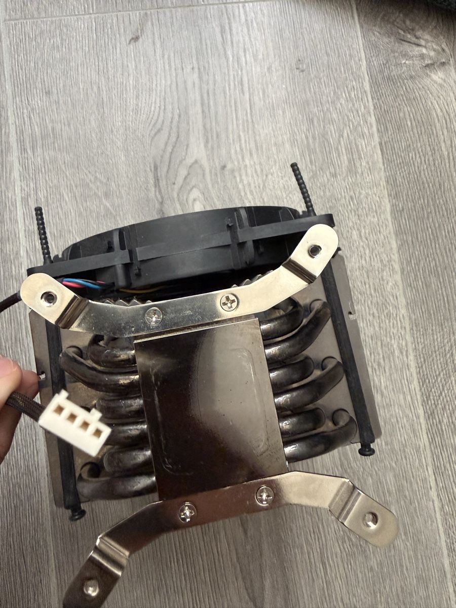 beQuiet! Ventilatori: Be Quiet Ventilator für CPU - gratis , nur heute ! – Usato da Oberriet SG venduto da Petros. 2