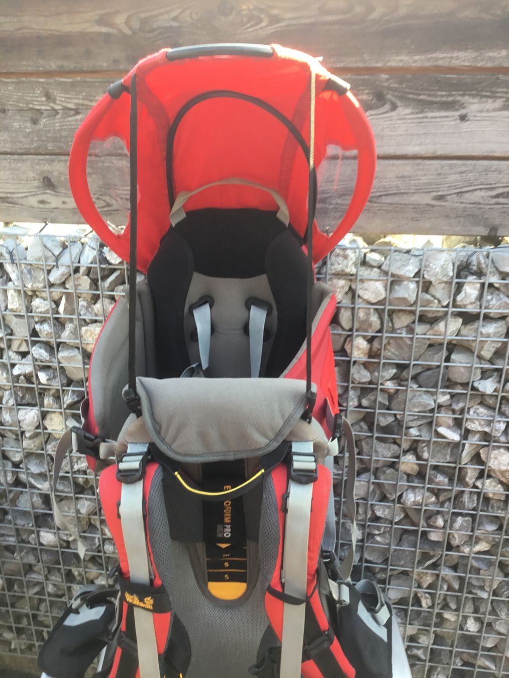 Jack Wolfskin Marsupi portabebè: Porte-bébé Jack Wolfskin Rückentrage Sonnendach – Usato da Courtaman venduto da Rmoleson 3