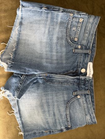 Calvin Klein Jeans Damen Shorts Grösse 28 leichte Waschung