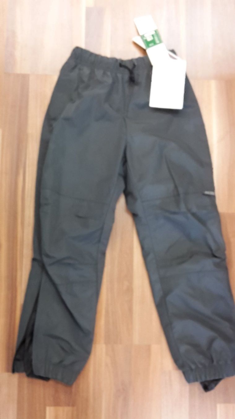 Pantaloni: Sporthose gr 128 cbk L9 – Nuovo (secondo la descrizione) da Schwarzenburg venduto da Flamingo07