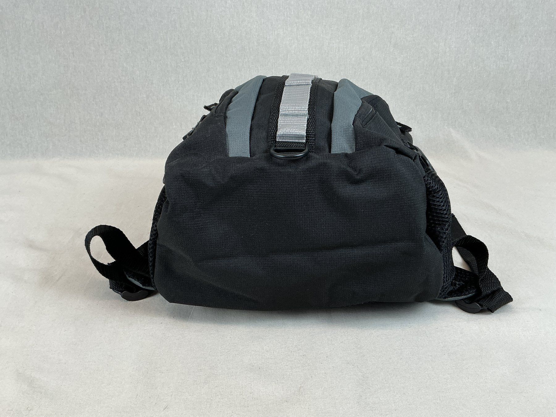 Rucksäcke: RUCKSACK schwarz - grau – Gebraucht aus Richterswil von Restwert_Richterswil 5