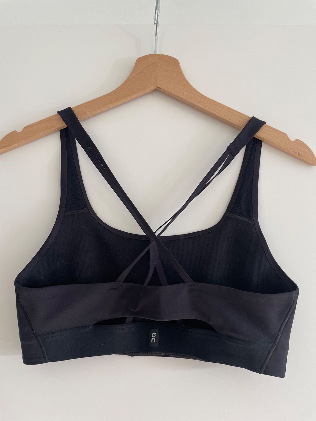 Top: On Studio Bra S – Nuovo (secondo la descrizione) da Zürich venduto da khs_xyl2 1