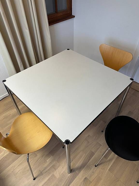 USM Tische: Table USM Haller en stratifié gris perle // Ref. AY0355 – Gebraucht aus Ravoire von ARKY_s 1
