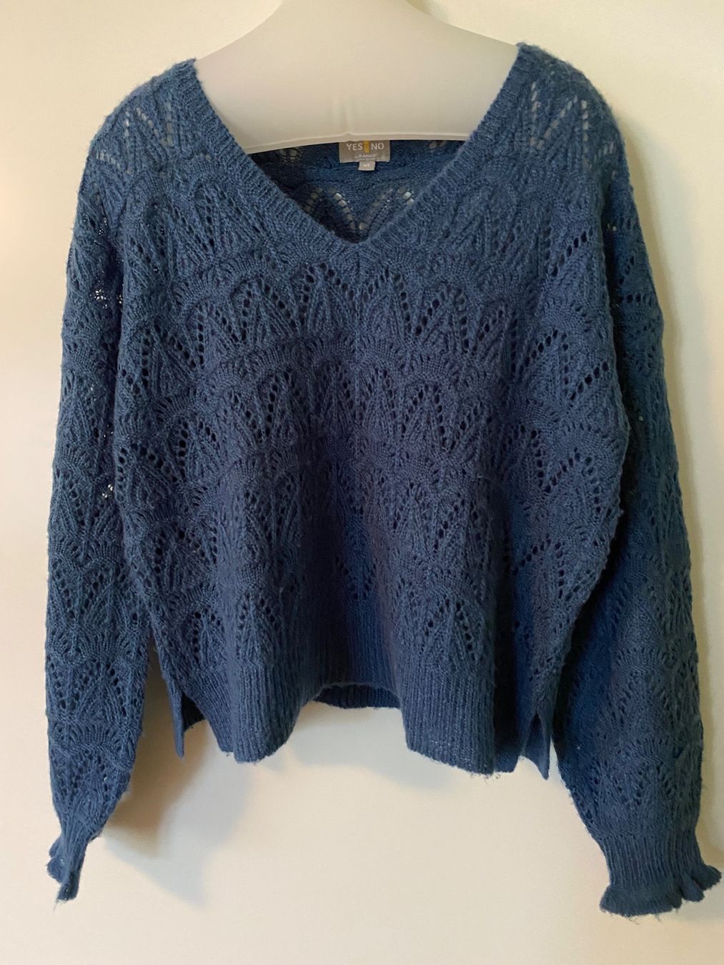 Maglioni & Felpe: Leichter Strickpulli filigranes Muster XS/S – Usato da Stadel b. Niederglatt venduto da sandart 1