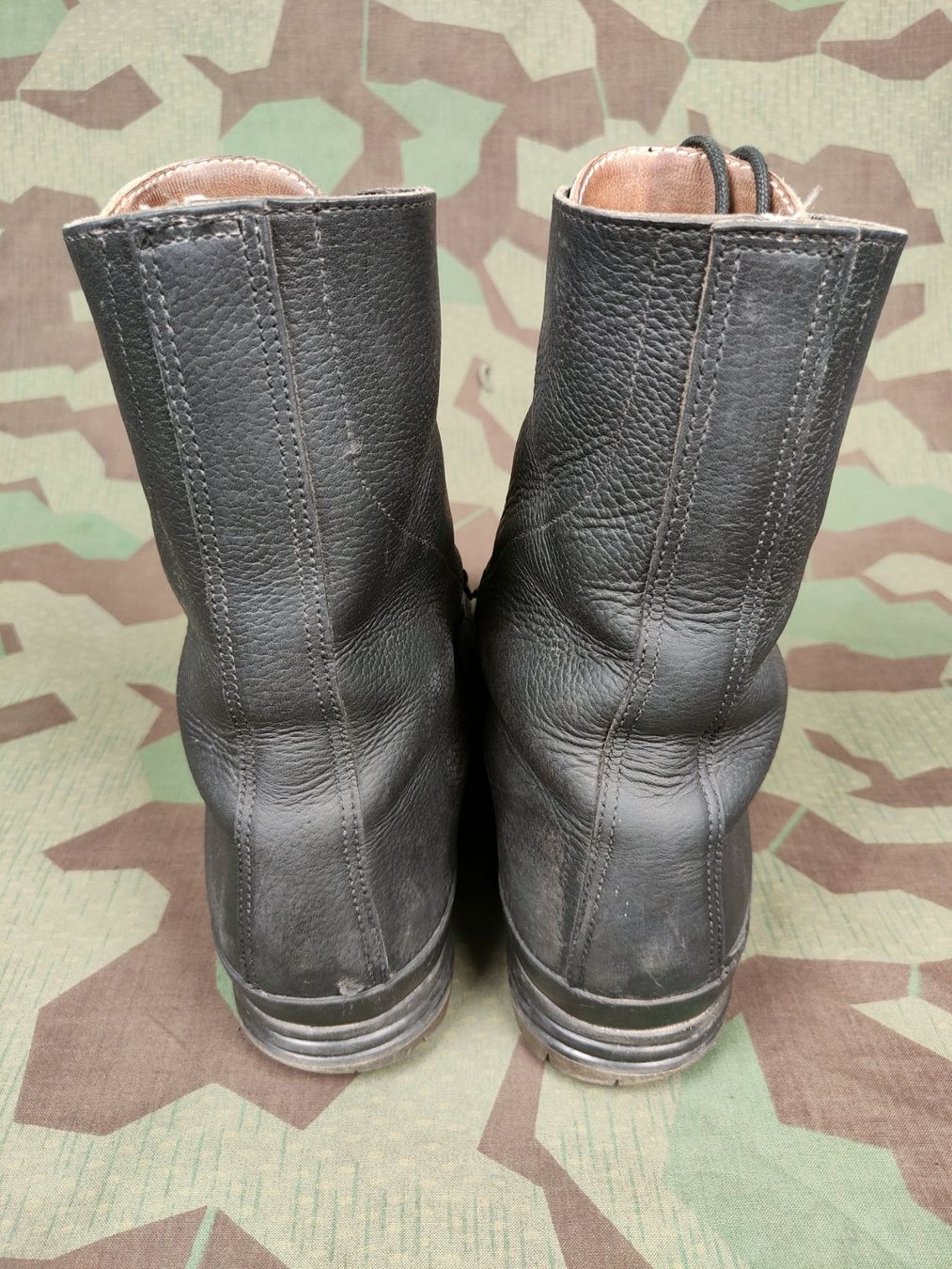 Schweizer Armee Uniformi: Kampfstiefel Ord. 1990, Grösse 320 5 – Usato da Bauma venduto da SwissMilitaria 3