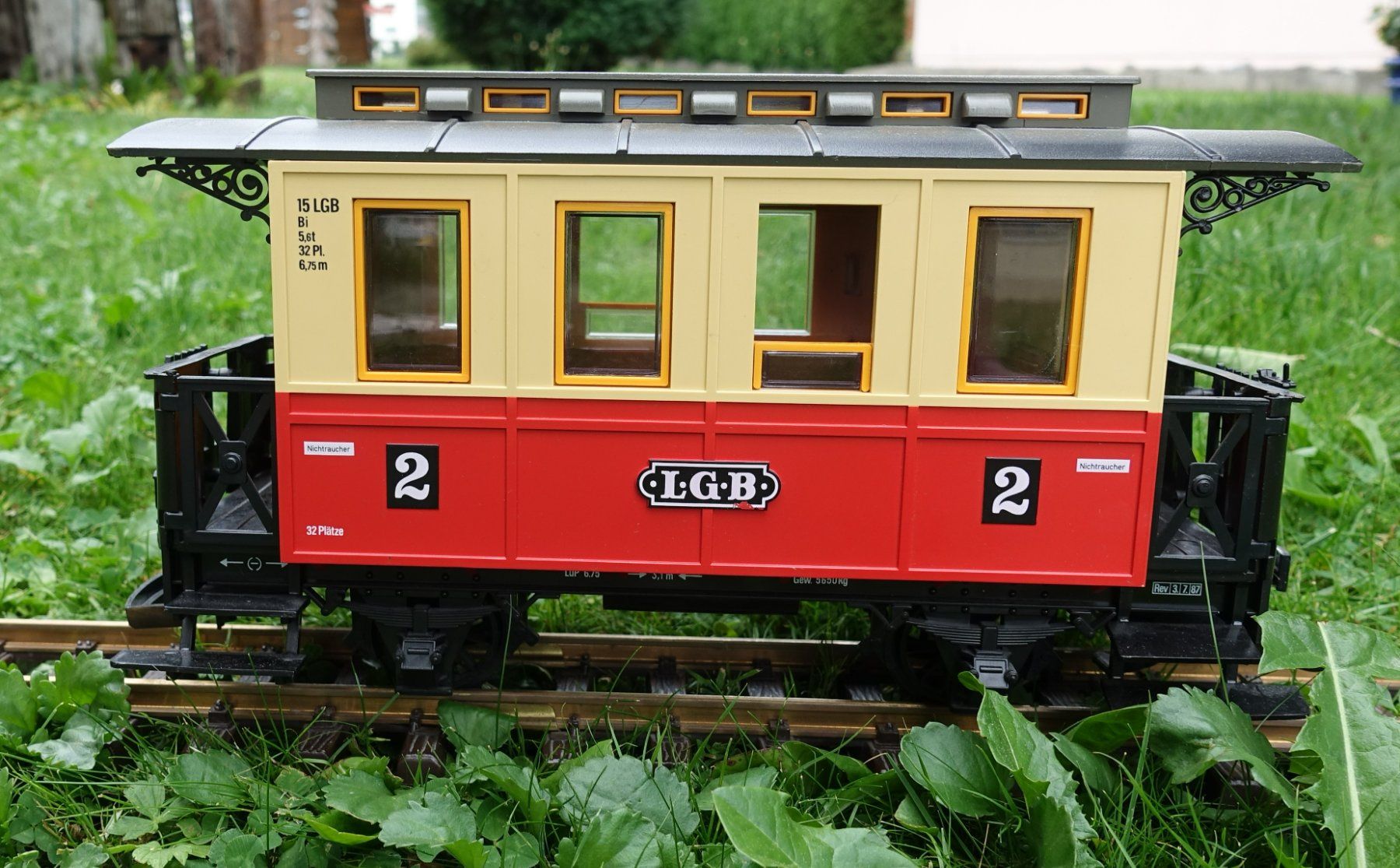 LGB Trains électriques: 2 LGB Personenwagen – D'occasion à Einsiedeln par Amselspitz49 4