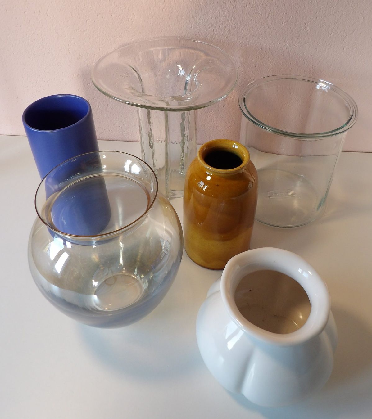 Vasi & Recipienti: 6 Blumenvasen, diverse Formen und Höhen – Usato da Niederlenz venduto da Steff99 1