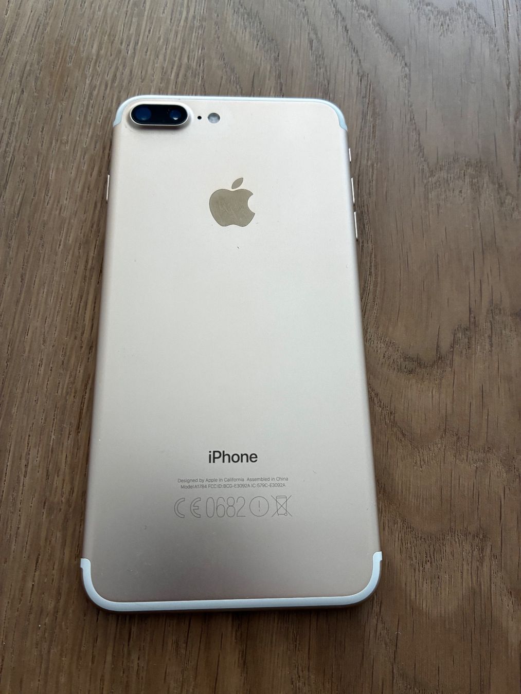 Apple Telefoni cellulari / Smartphones: iphone 7Plus, Gold, 128GB – Usato da Gossau SG venduto da Thaiijt01 2