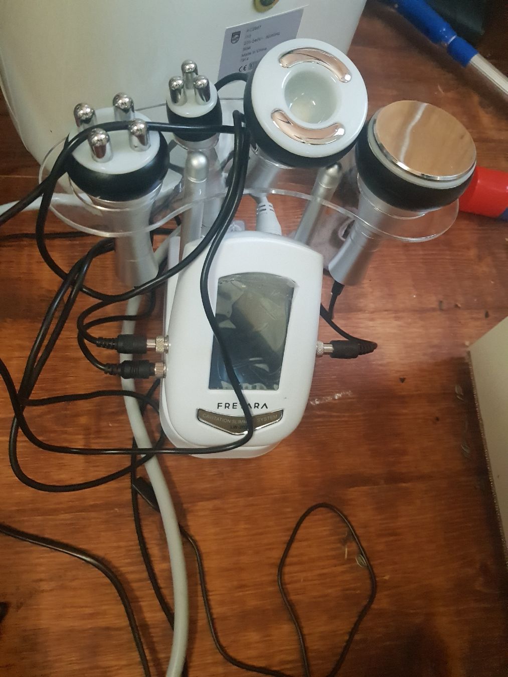 Dispositivi per massaggi: 40K Slimming Machine Für Cellulitis – Usato da Zihlschlacht venduto da Sun25 5
