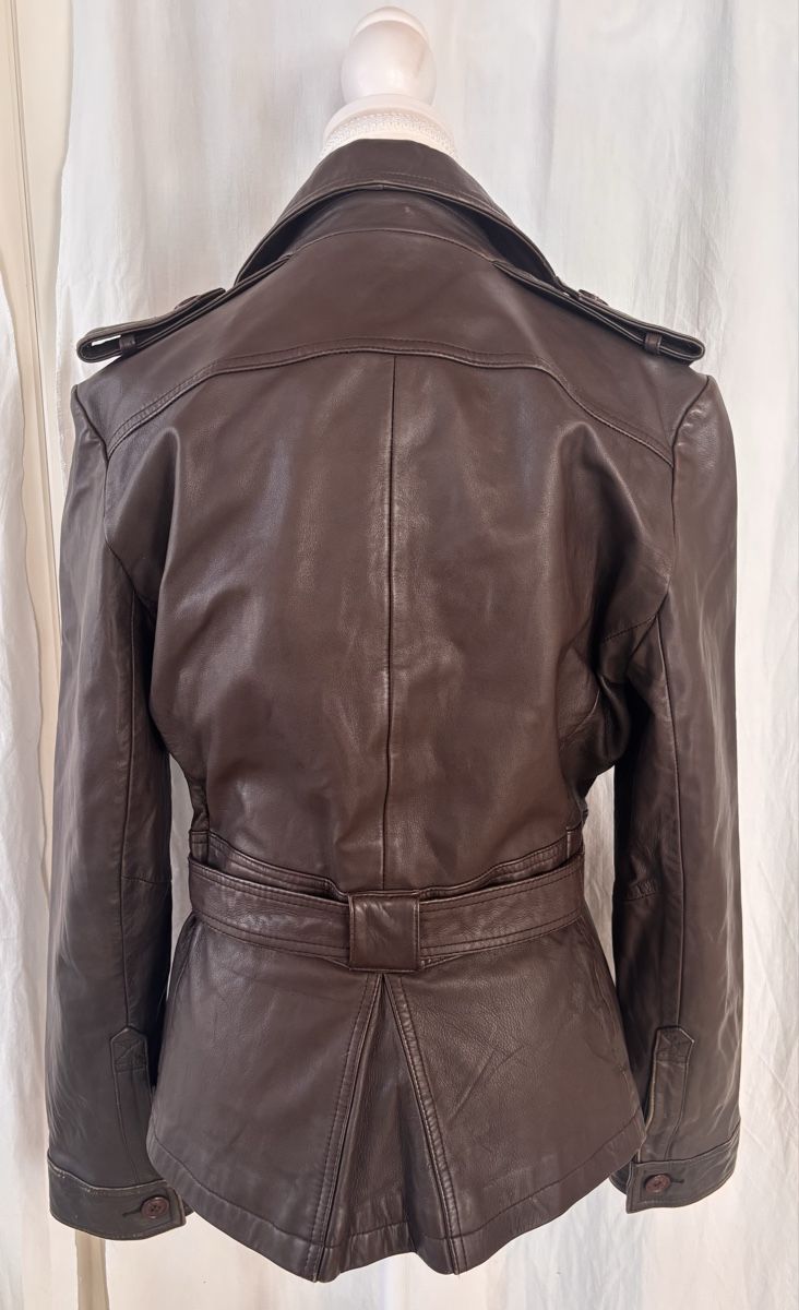 Kookai Giacche: Veste en cuir Kookaï 38 – Nuovo (secondo la descrizione) da La Chaux de Fonds venduto da vic_gr9h 1