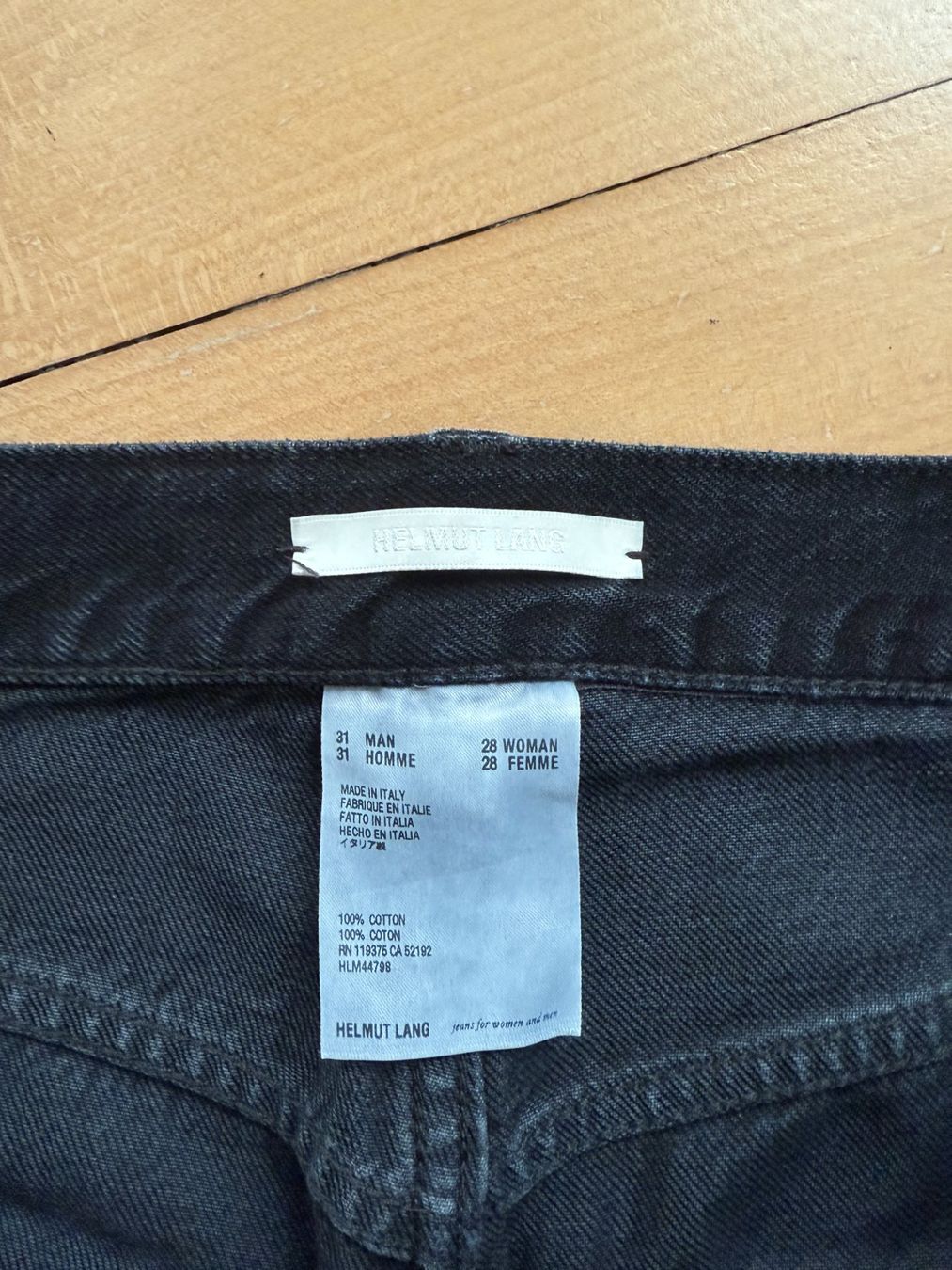 Helmut Lang Jeans: HELMUT LANG - Jeans schwarz W31 – Usato da Zürich venduto da Diazaio 2