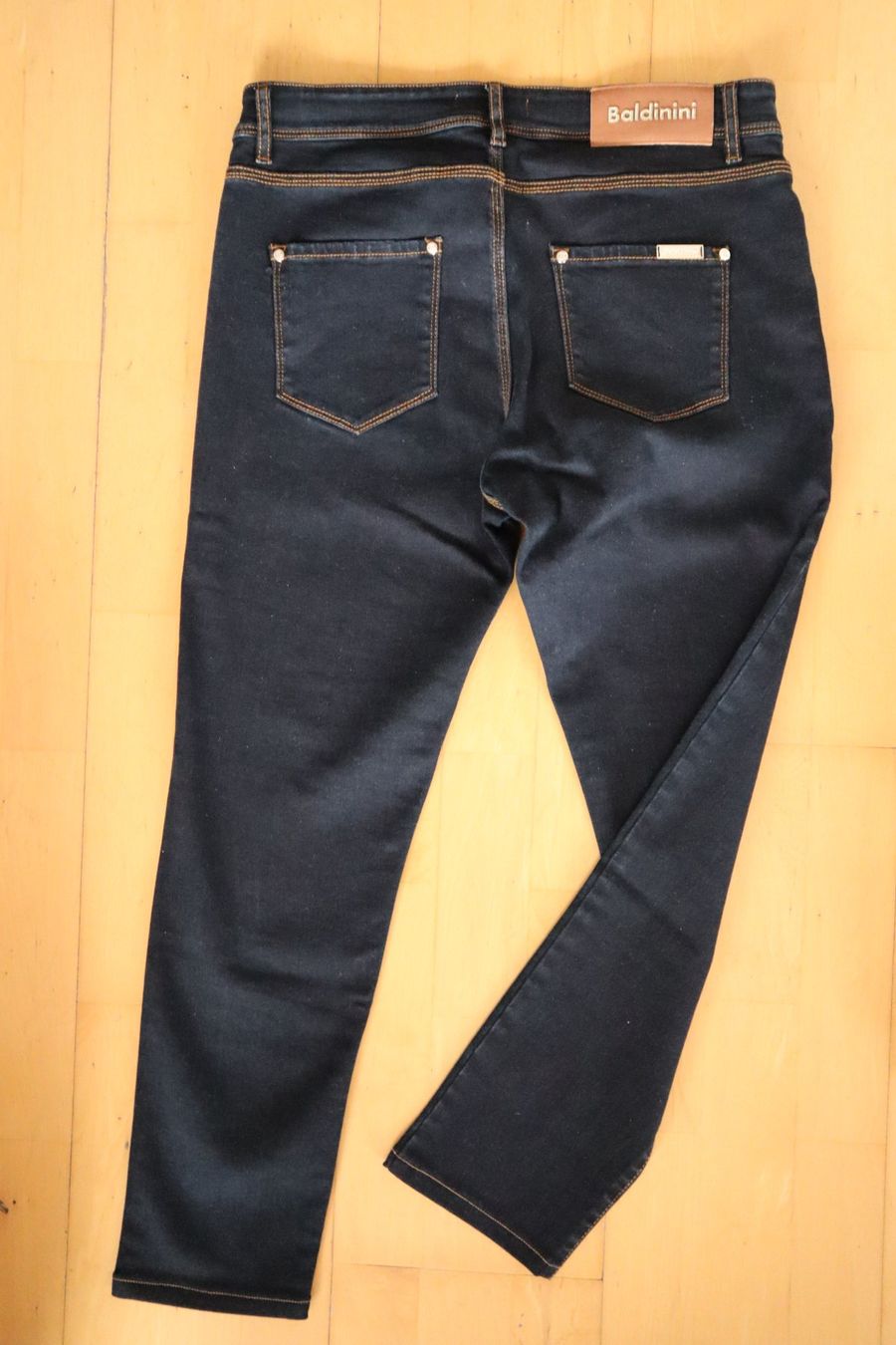 Jeans: Jeans, Baldinini, Gr. 42, sehr elastisch – D'occasion à Wattwil par diamant1 7