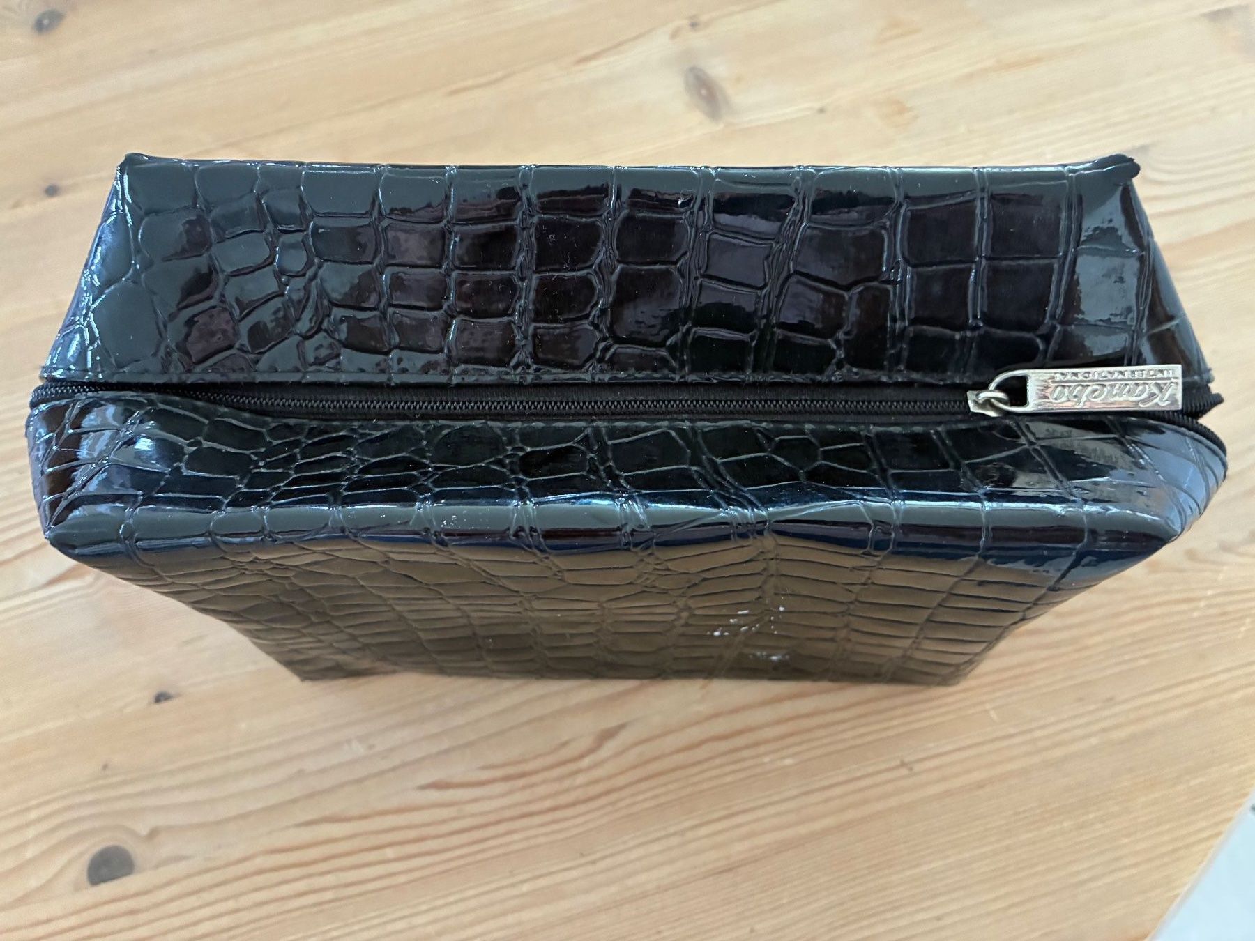 Custodie per cosmetici: Necessaire schwarz – Usato da Birrwil venduto da chiara_valentina 1