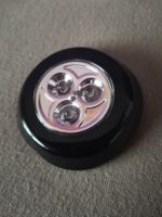 Praktische LED Lampe, schwarz, neuwertig & kompakt!