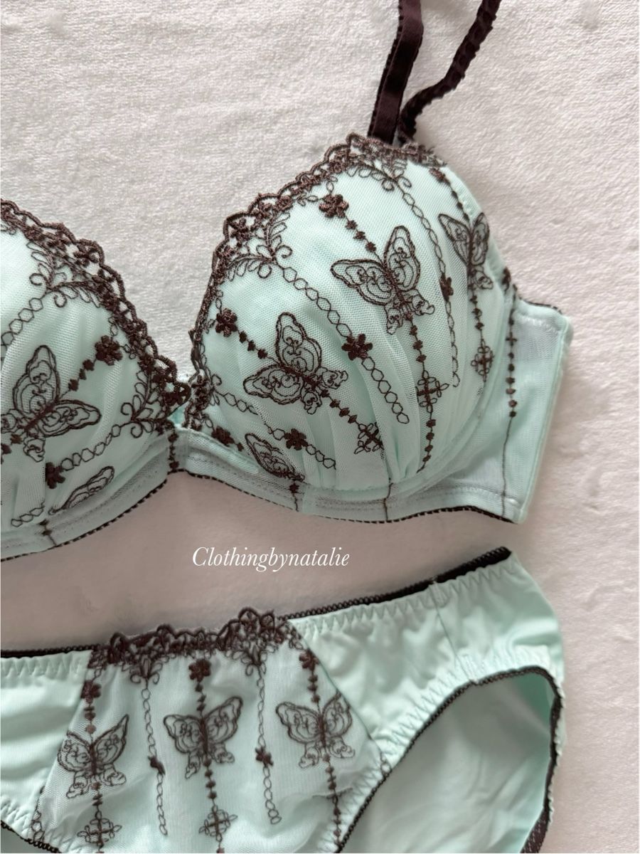 Sonstige Unterwäsche: Japanese Mint Lingerie Set Size 75C – Neu und originalverpackt aus Menzingen von Loveshopping 3