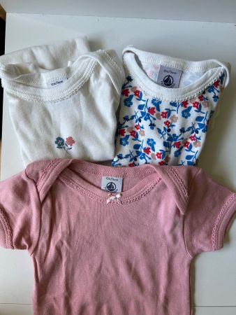 3er Bodys Gr. 74cm Petit Bateau, gewaschen nie getragen