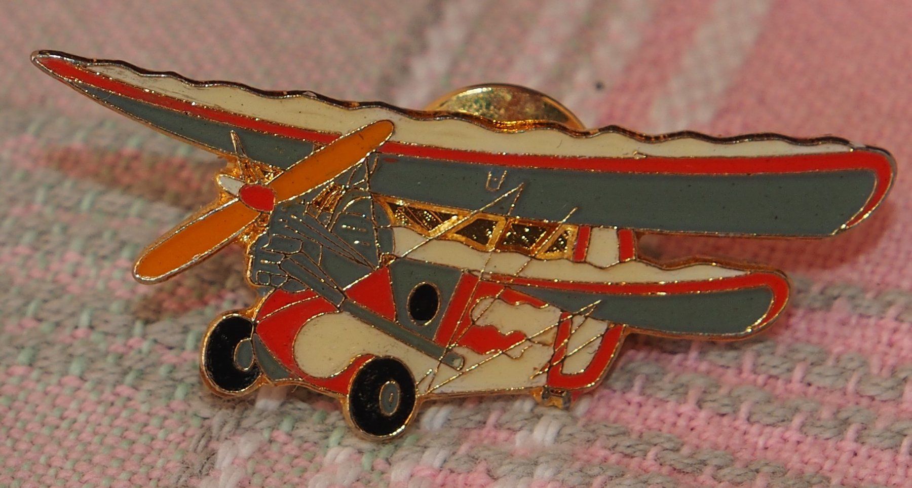 Placchette & Badge: pins pou du ciel avion rare – Usato da Ovronnaz venduto da Etagne68 3