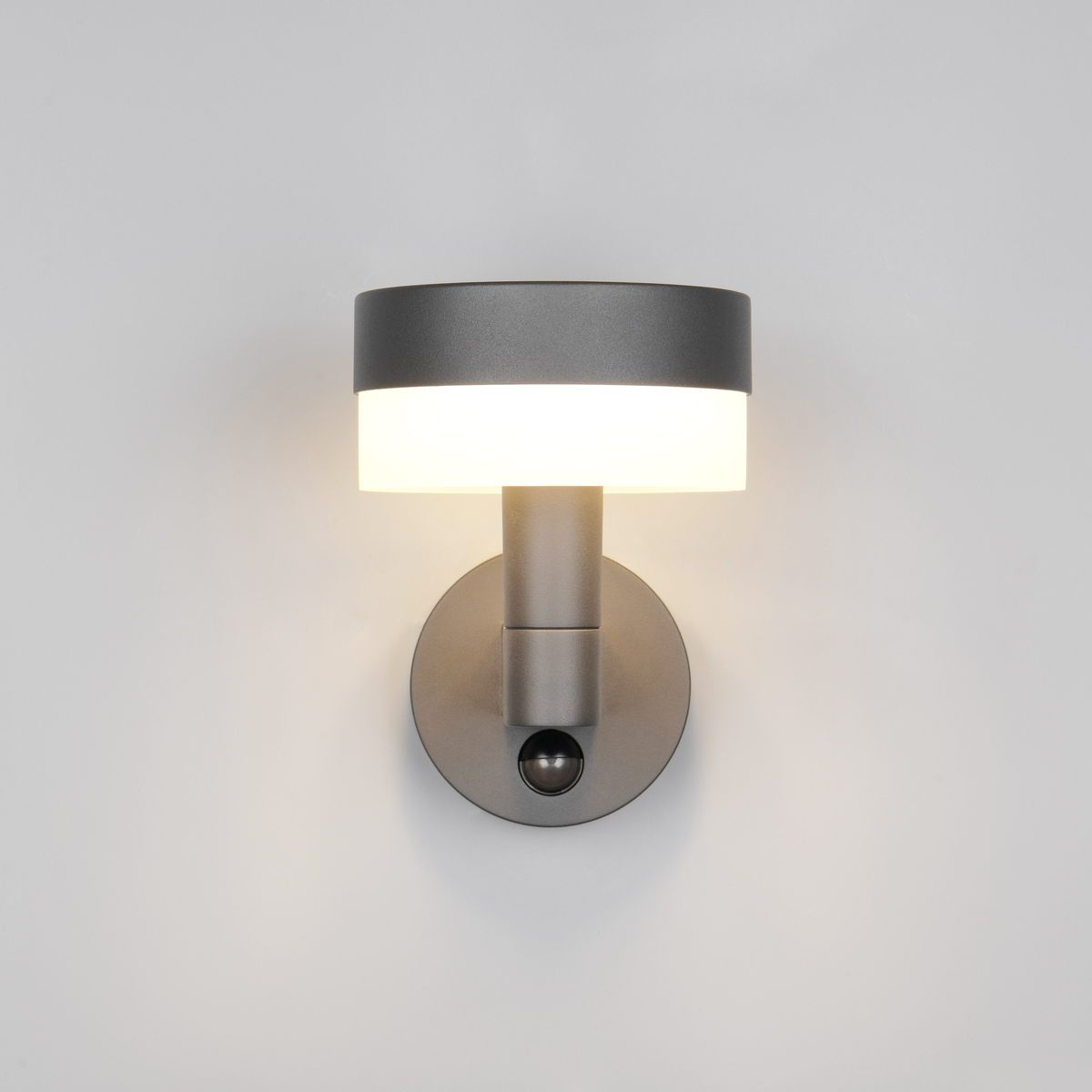 Lampade: LED Aussen Wandleuchte, IP54, 23 cm Höhe – Nuovo (secondo la descrizione) da Kreuzlingen venduto da Smart-Light 2