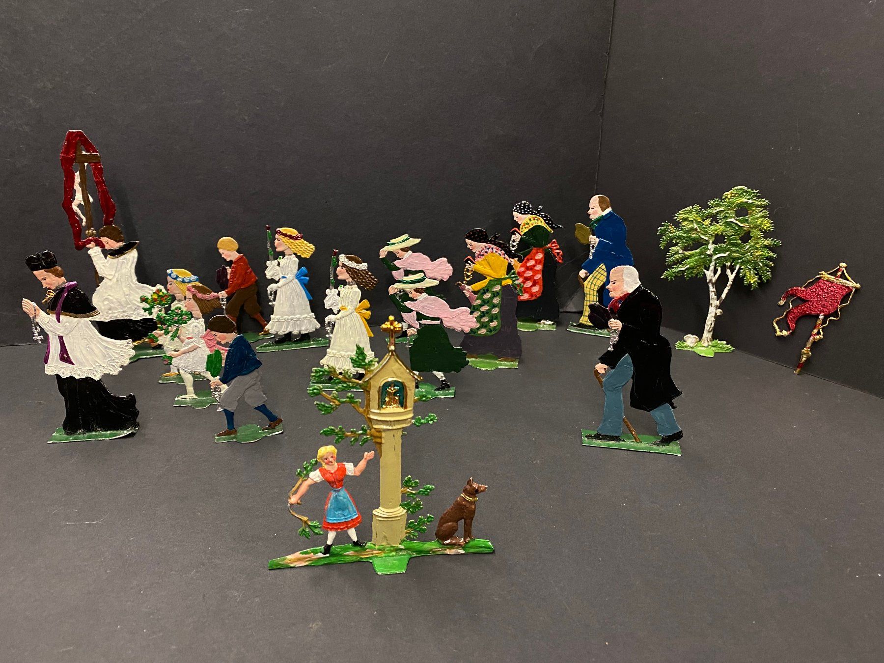 Statuette: Vintage Seltene Flachbleifiguren Set aus Anni Schweizer – Usato da Schaffhausen venduto da vintageville